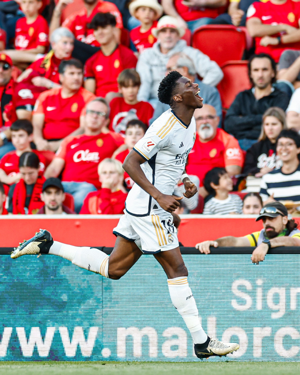 尤文翻盘莱比锡红牛，楚阿梅尼扛起全队